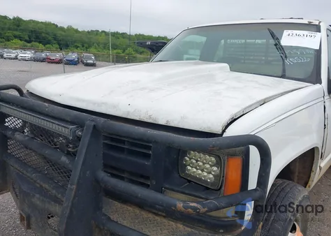 1994 Chevrolet Gmt-400 K2500 из США, поврежденный, VIN 1GCGK24K5RE110526